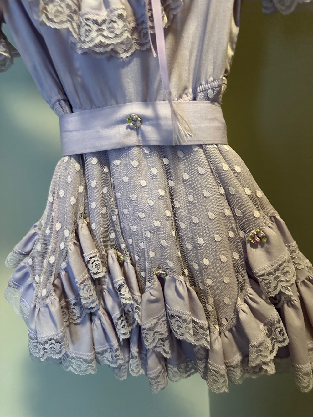 Girls' Lavender Lace Ruffled Dress - Picture 3 of 9